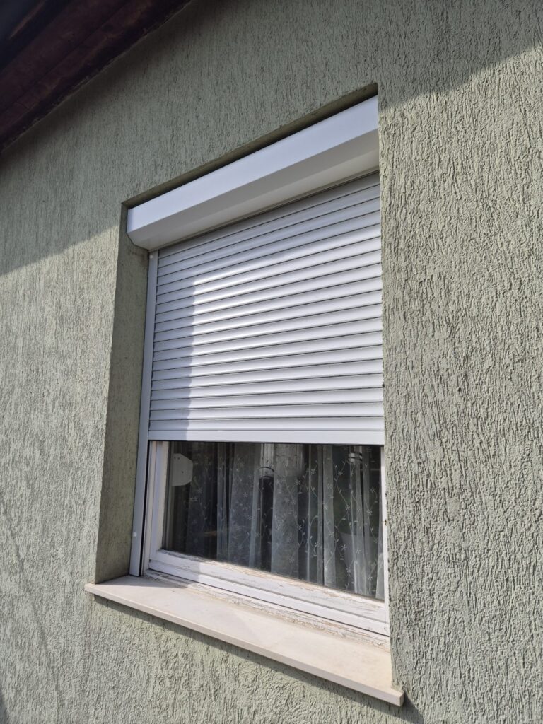 Redőny szerelése Zomba