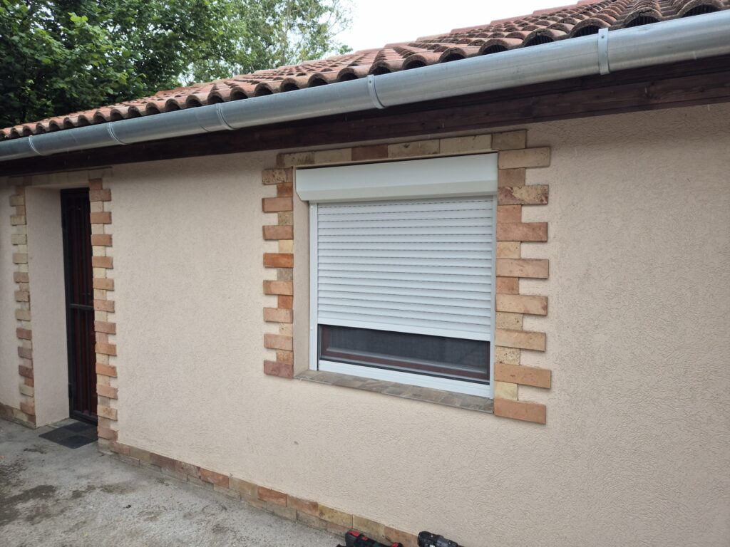 Érsekcsanádon szúnyoghálós redőny szerelése